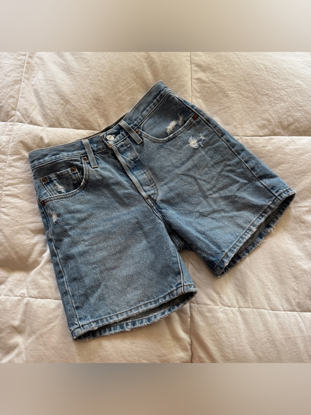 Levi's 501 Denim Shorts Size 28